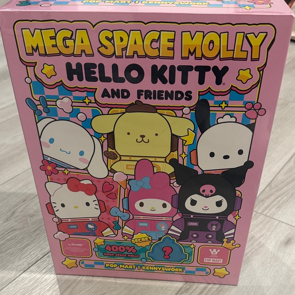 Mega Space Molly Hello Kitty and Friends 400% figure